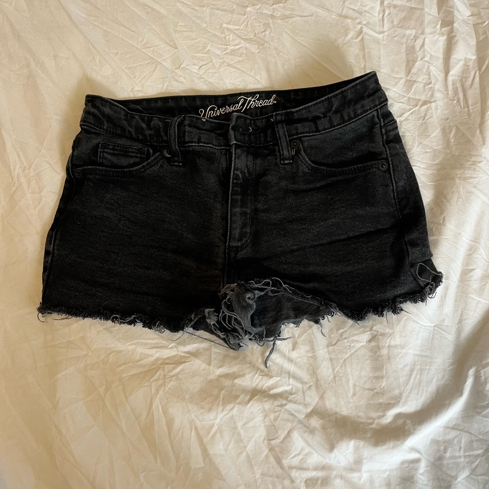 Black Highwasted Shorts